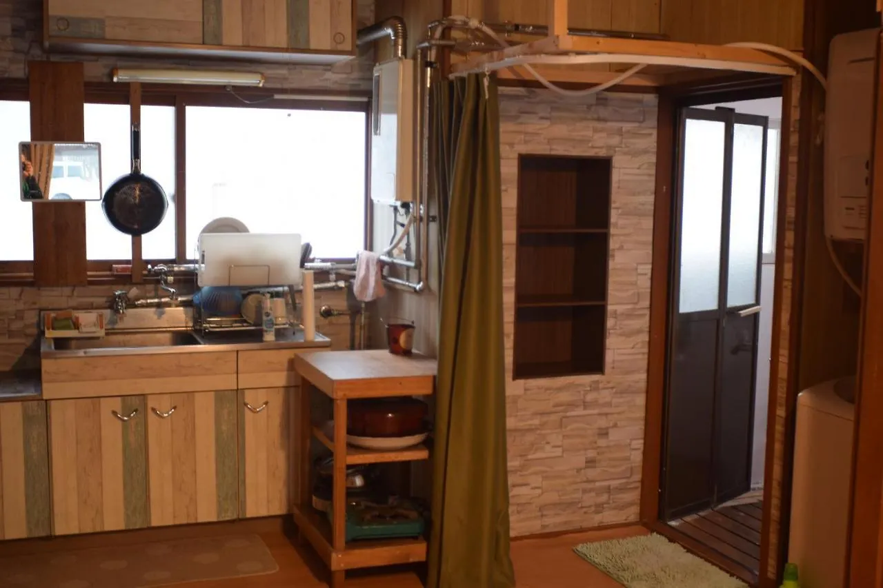 Shoei Backpackes Hostel 0*, Teshikaga Japon
